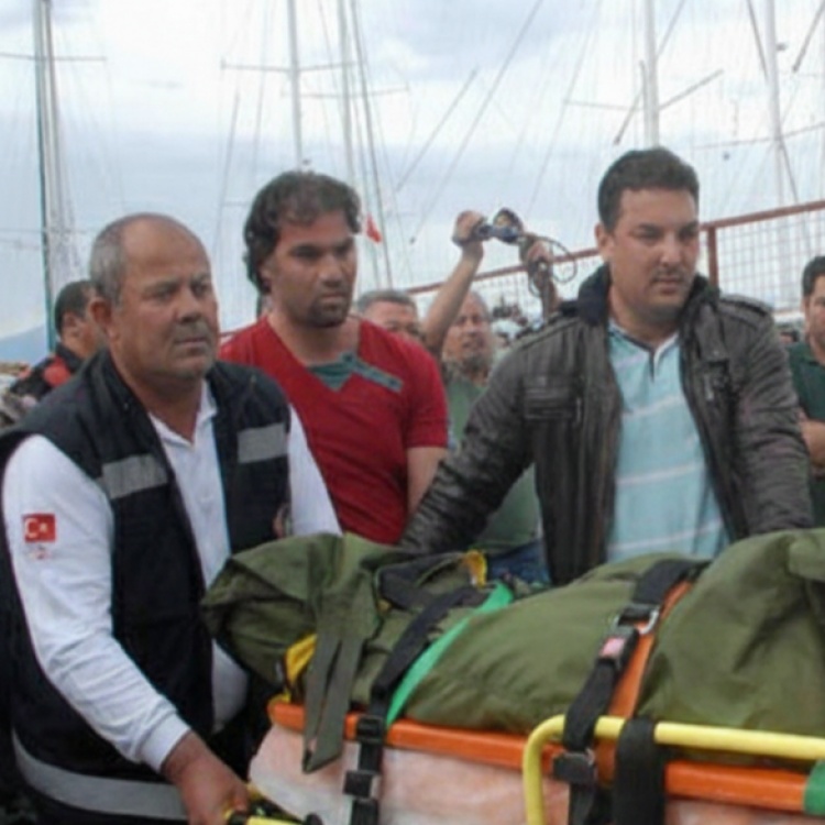 Mavi Vatan'ın Rengi Kan Kırmızı: Denizciler Ölüyor